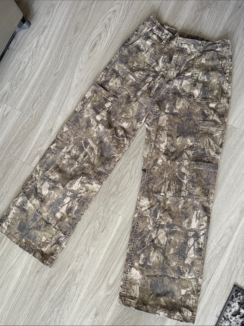 No Boundaries Women's Camouflage Wide-Leg Cargo Pants - Brown & Green - Picture 2 of 6